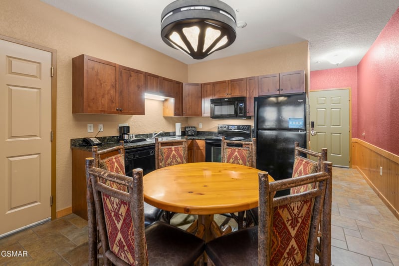 1425 Old Knoxville Hw #130717375, Sevierville, TN 37876