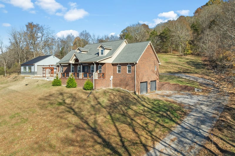 57 Lakeside Dr, Carthage, TN 37030