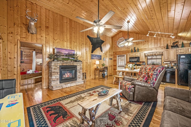 1505 Bears Den Way, Sevierville, TN 37862