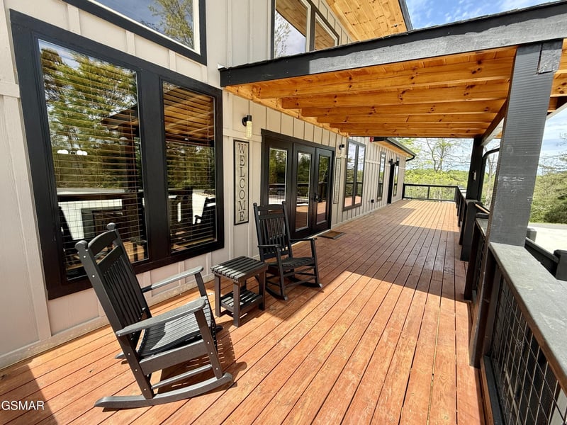 725 Timberlake Cir, Sevierville, TN 37876