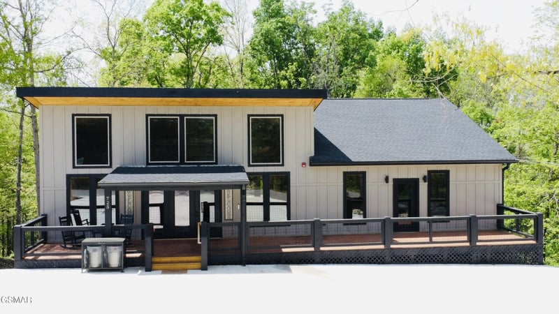 725 Timberlake Cir, Sevierville, TN 37876