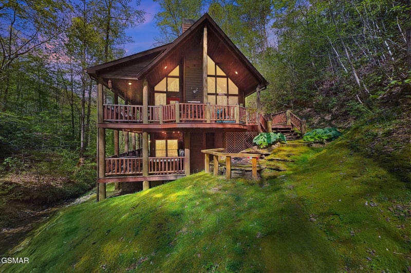3751 Line Springs Ln, Sevierville, TN 37862