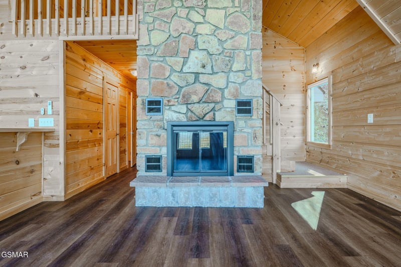 2821 Overholt Trl, Sevierville, TN 37862