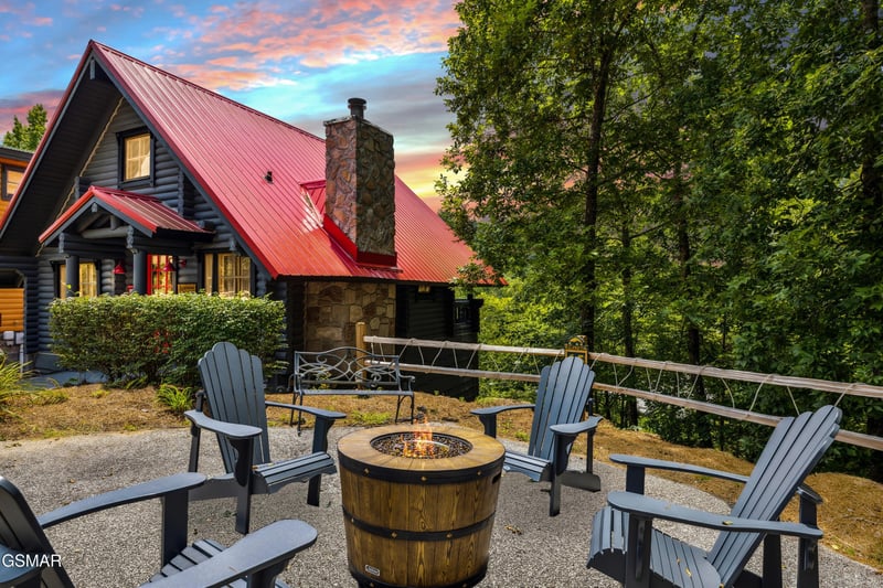 1003 Walini Way, Sevierville, TN 37876