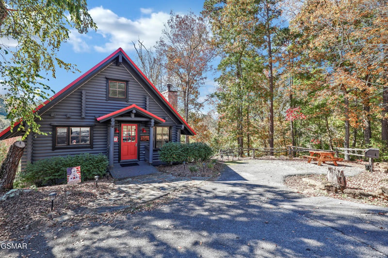 1003 Walini Way, Sevierville, TN 37876