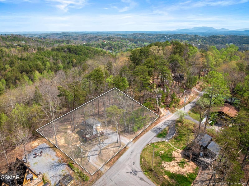 1638 S Mountain View Rd, Sevierville, TN 37876