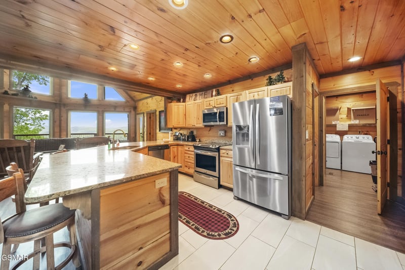 2631 Sawmill Branch Dr, Sevierville, TN 37862