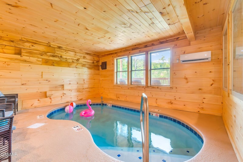 2313 Mimosa Dr, Sevierville, TN 37876