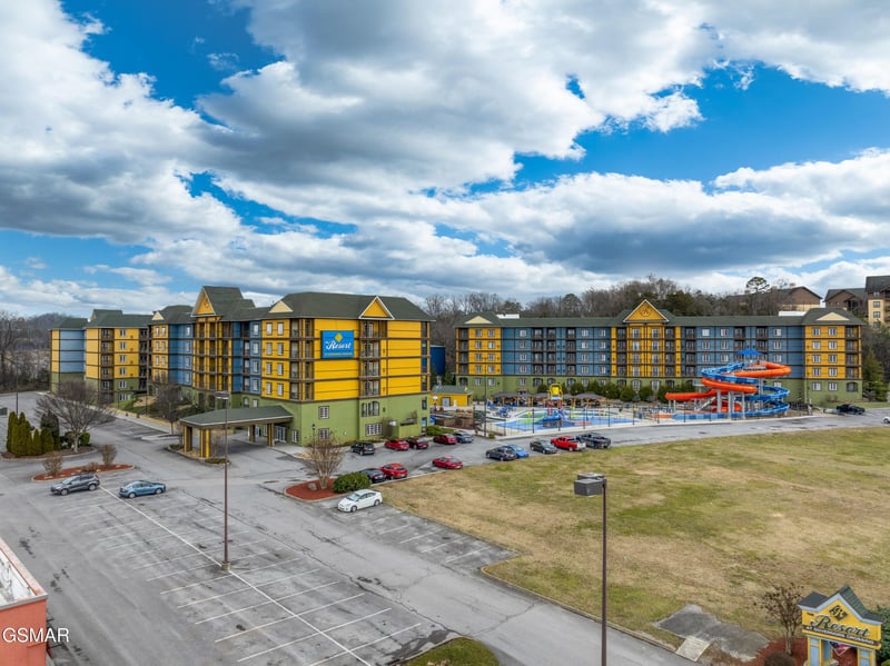 225 Collier Dr #1317, Sevierville, TN 37862
