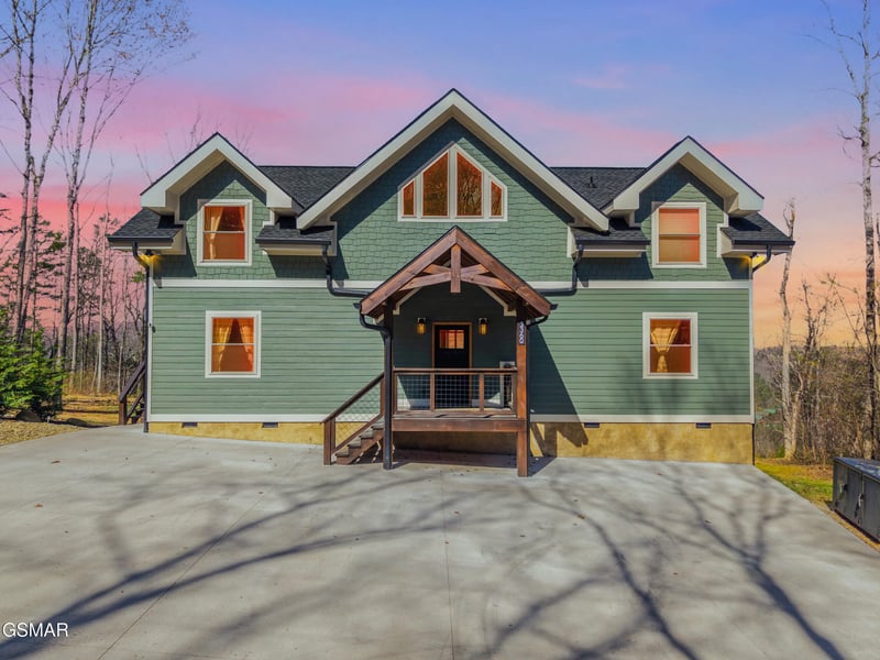 3360 Priscilla Heights Ln, Sevierville, TN 37862