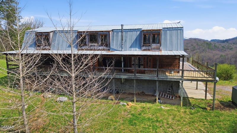 1701 Birch Dr, Sevierville, TN 37876