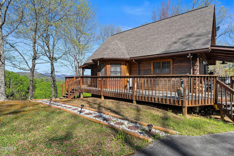 3208 Emerald Springs Loop, Sevierville, TN 37862
