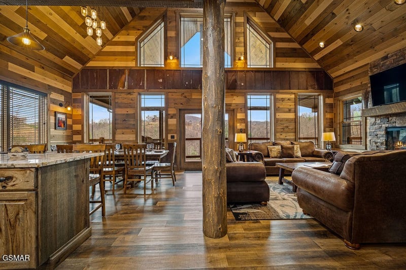 2011 Turkey Creek Way, Sevierville, TN 37862