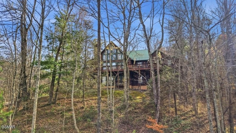 4120 Burning Tree Ln, Sevierville, TN 37862