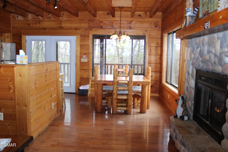 2232 E View Dr, Sevierville, TN 37876