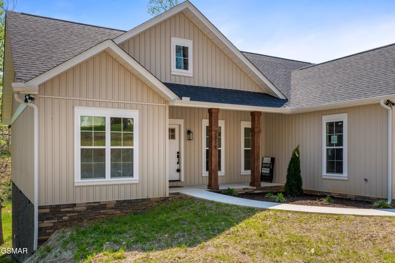 2319 Geraldine Way, Sevierville, TN 37876