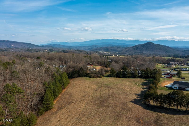 2340 Old Newport Hw, Sevierville, TN 37876