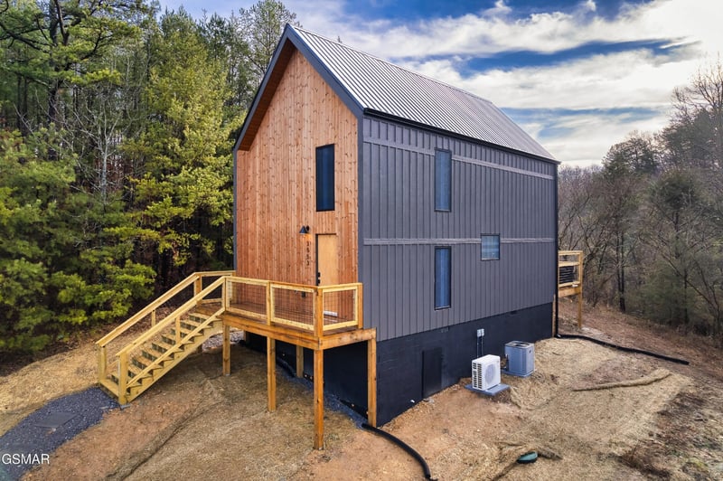 3553 Lillie Blvd, Sevierville, TN 37876