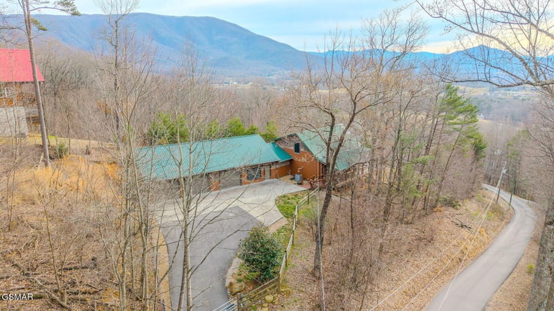 3644 Wears Mountain Ln, Sevierville, TN 37862
