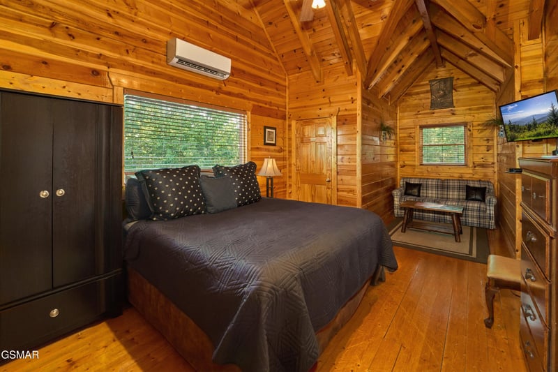 2251 Upper Middle Creek Rd #20, Sevierville, TN 37876