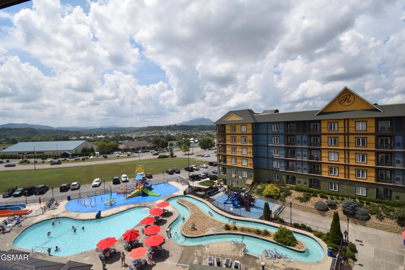 225 Collier Dr #1516, Sevierville, TN 37862