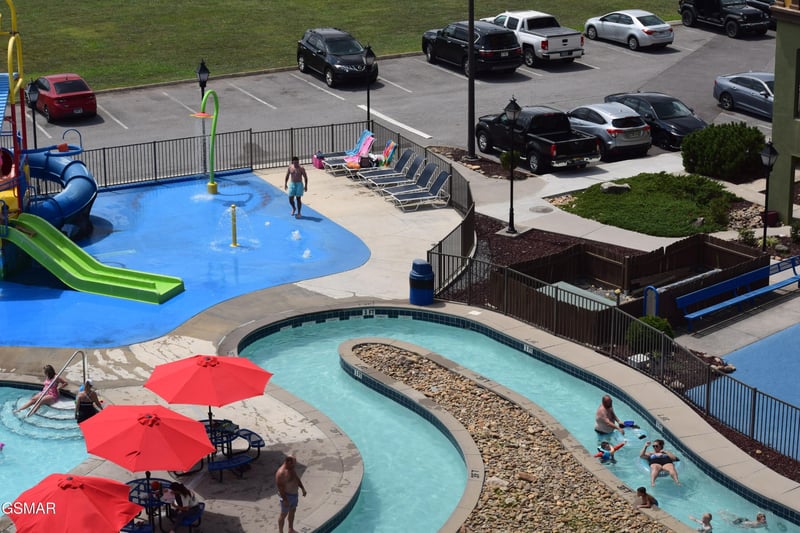 225 Collier Dr #1516, Sevierville, TN 37862