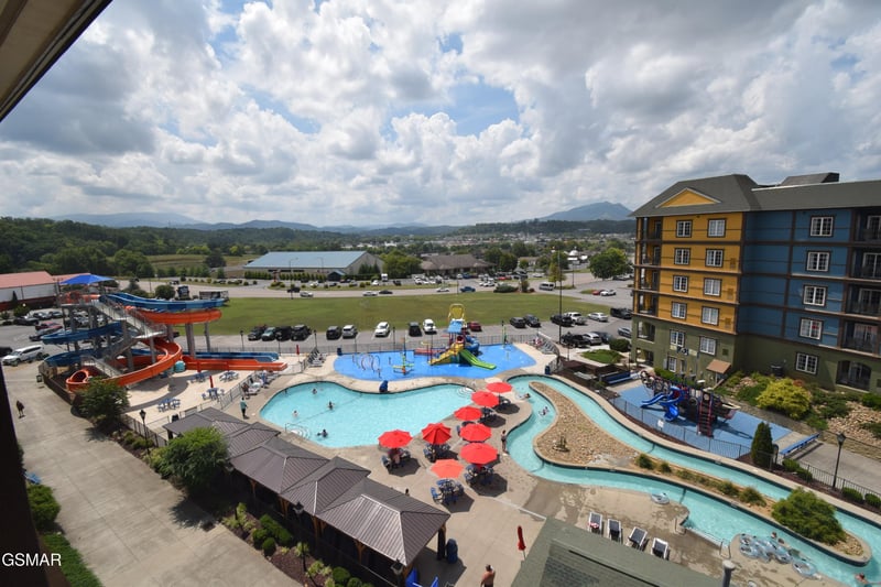 225 Collier Dr #1516, Sevierville, TN 37862