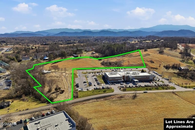 0 Middle Creek Rd, Sevierville, TN 37862
