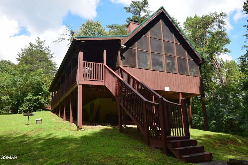 1502 Ridgecrest Dr, Sevierville, TN 37876