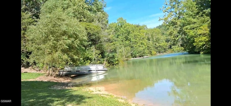 798 Fairgarden Cir, Sevierville, TN 37876
