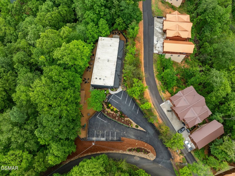 4155 Dollys Dr, Sevierville, TN 37876