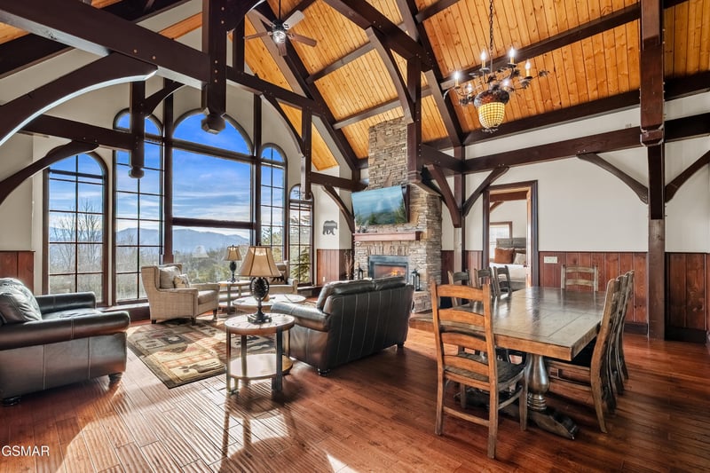 3050 Summit Trails Dr, Sevierville, TN 37876