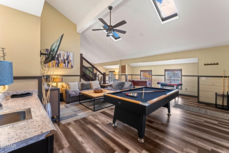 1634 Spruce Dr, Sevierville, TN 37876
