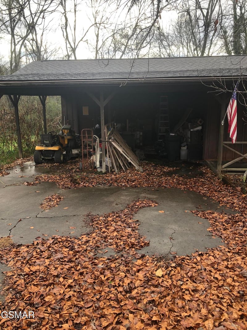 1800 Frankie Ln, Sevierville, TN 37876