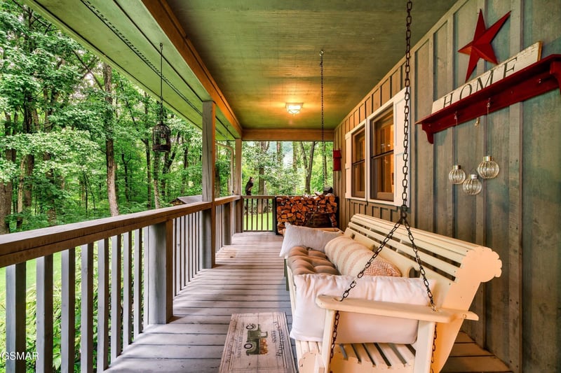 3480 Sugar Camp Cir, Sevierville, TN 37862