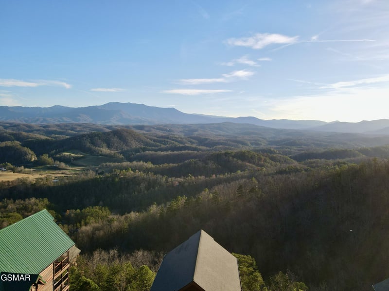 3045 Legacy Vista Dr, Sevierville, TN 37876