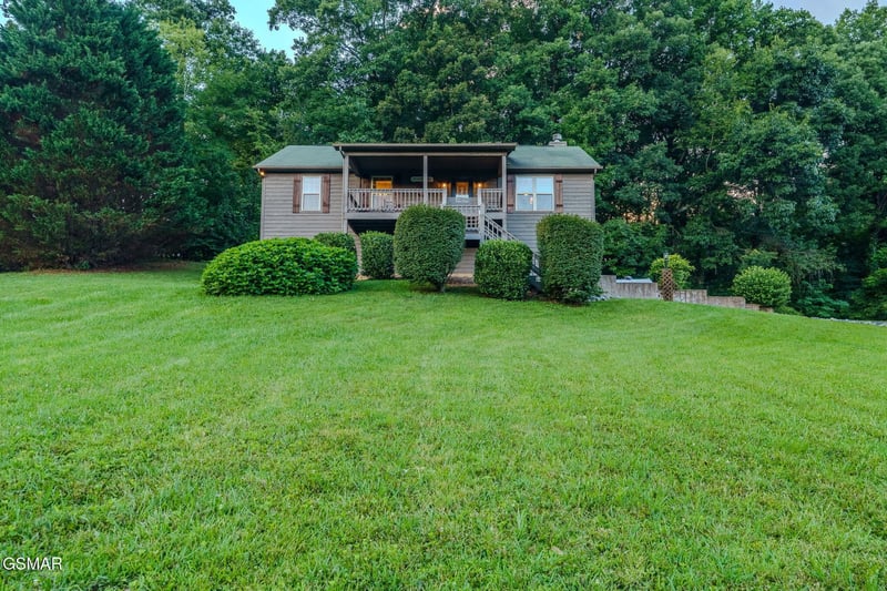 3183 Wears Dr, Sevierville, TN 37862