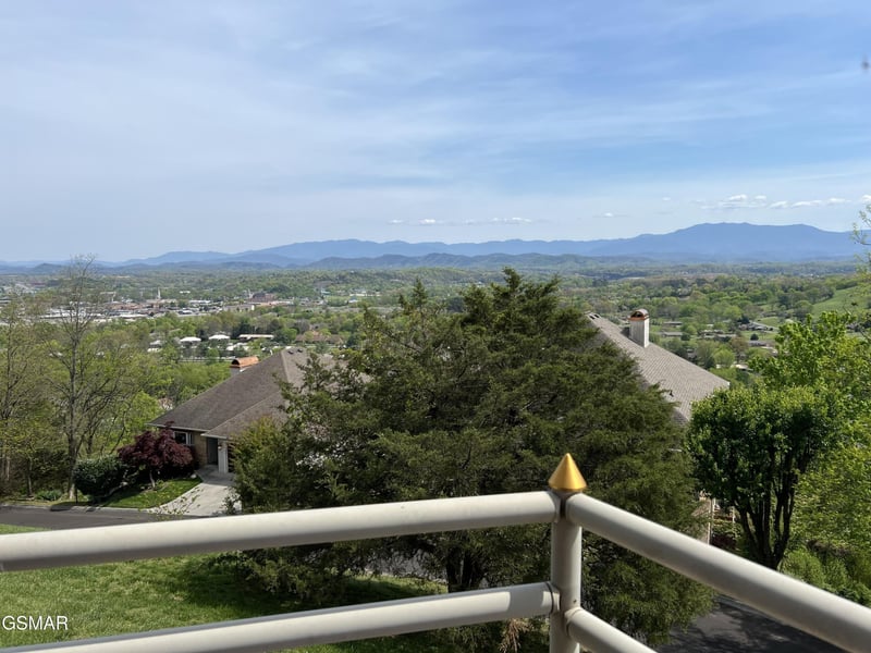 480 Maggie Mack Ln, Sevierville, TN 37862