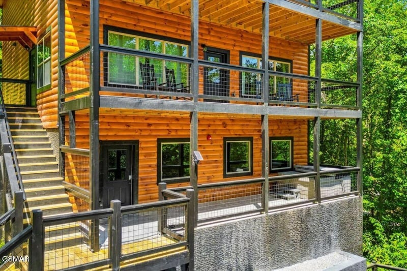 157 Smoky Mountain Way, Sevierville, TN 37876