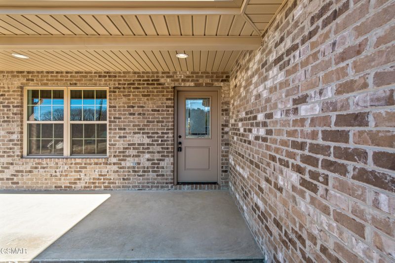 281 Cross Over Rd, Sevierville, TN 37876