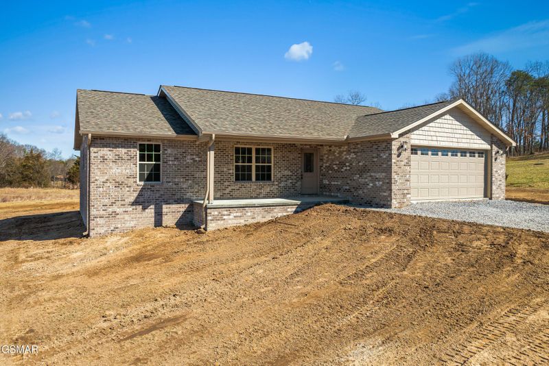 281 Cross Over Rd, Sevierville, TN 37876