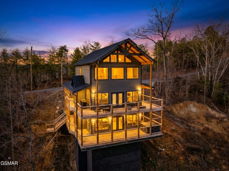 3051 Hatcher Top Rd, Sevierville, TN 37862