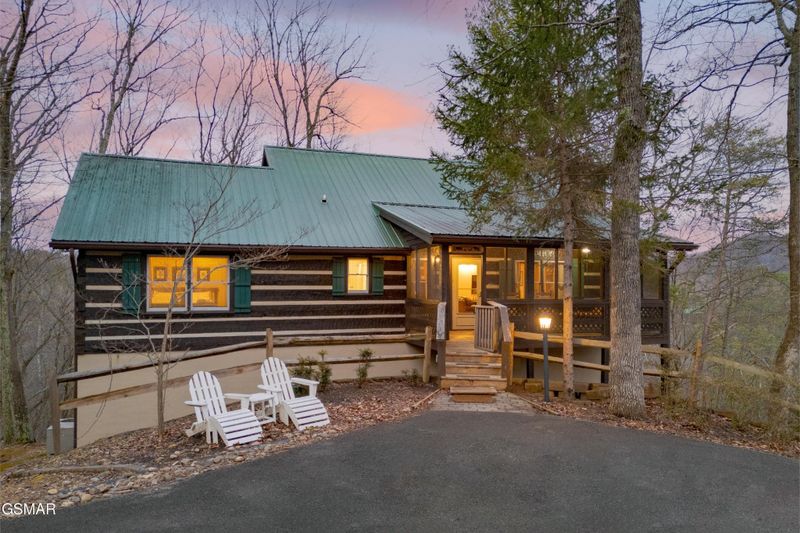 2616 Sunset Cir, Sevierville, TN 37876
