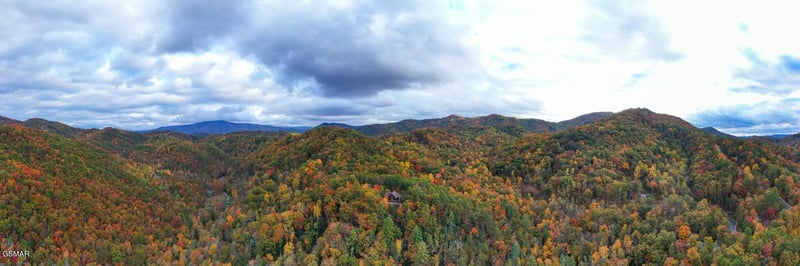 2438 Hickory Knoll Ln, Sevierville, TN 37862