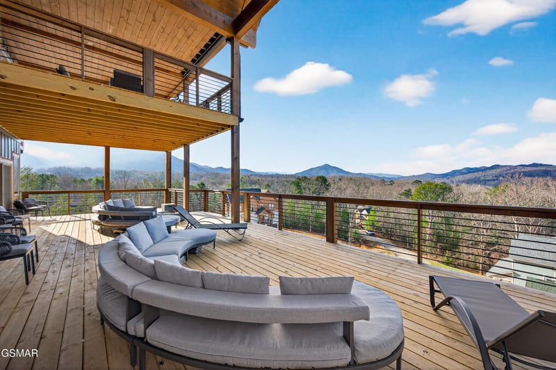 3756 Revetta Cir, Sevierville, TN 37862