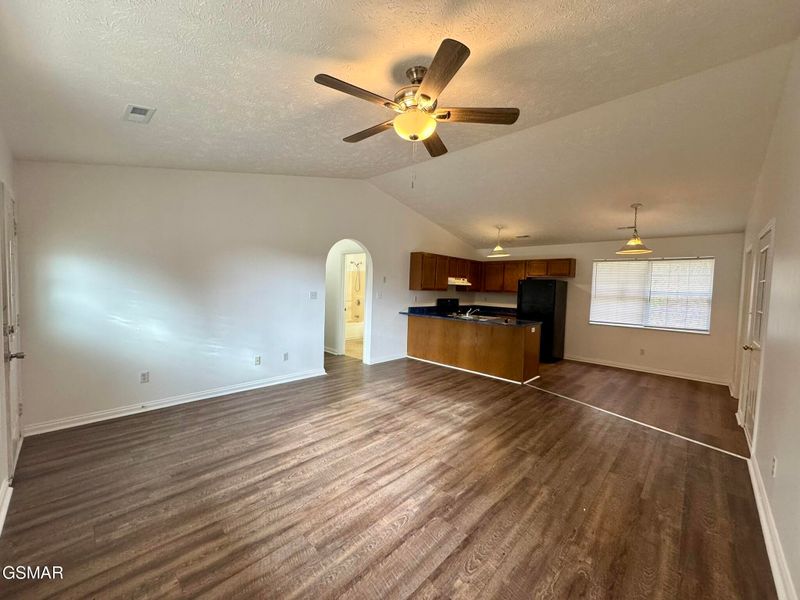 802 Union Dell Ct, Sevierville, TN 37876