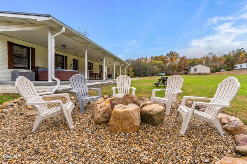 2150 Waldens Creek Rd, Sevierville, TN 37862