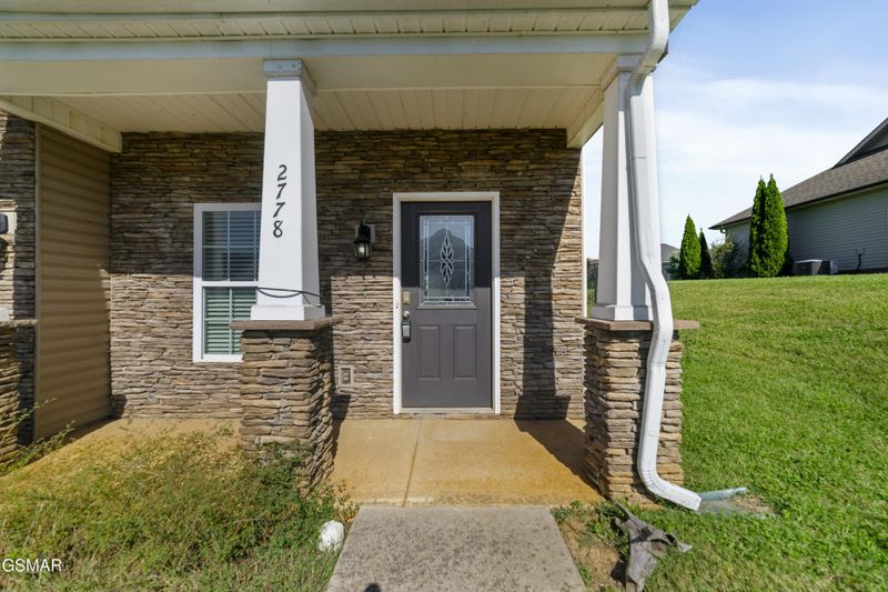 2778 Vista Meadows Ln, Sevierville, TN 37876