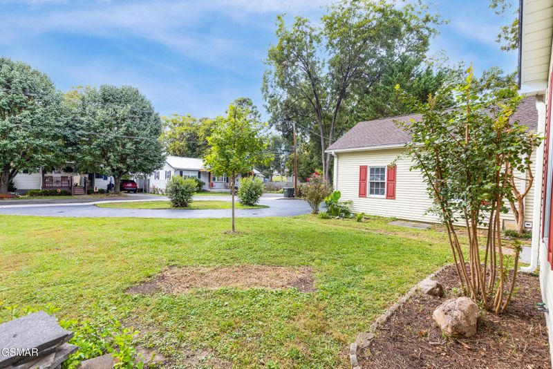 228 Cherry St, Sevierville, TN 37876