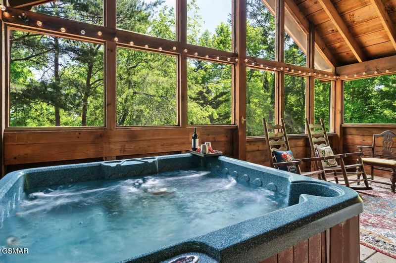 1637 Ridgecrest Dr, Sevierville, TN 37876